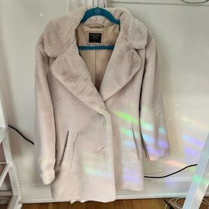 Abercrombie & Fitch Teddy Bear Coat Size L